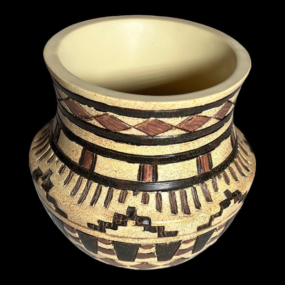 Aztec Design carved segmented hand painted vase Made in India 4" tall and wide - Picture 12 of 13